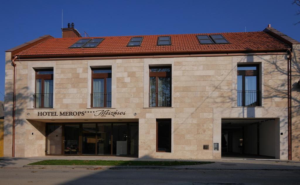 Hotel Merops Mészáros Szekszárd Extérieur photo